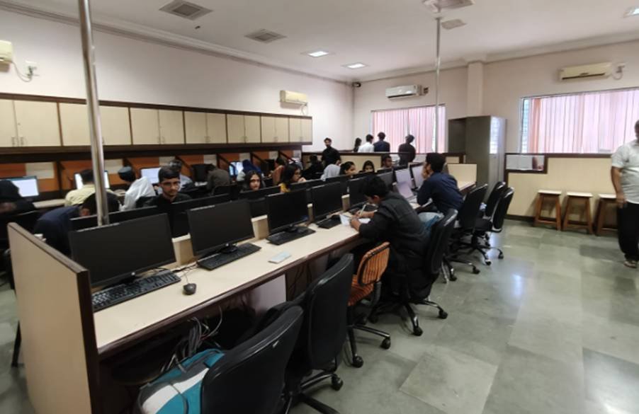 Artificial Intelligence & Machine Learning lab